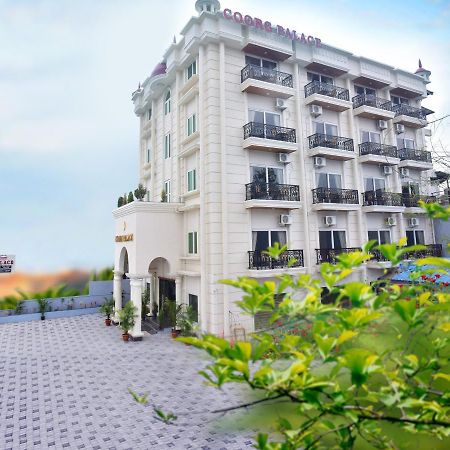 Hotel Coorg Palace Madikeri Eksteriør billede