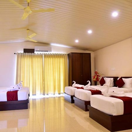 Hotel Coorg Palace Madikeri Eksteriør billede