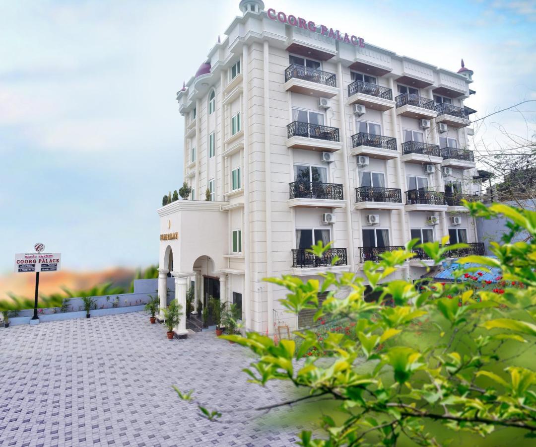 Hotel Coorg Palace Madikeri Eksteriør billede