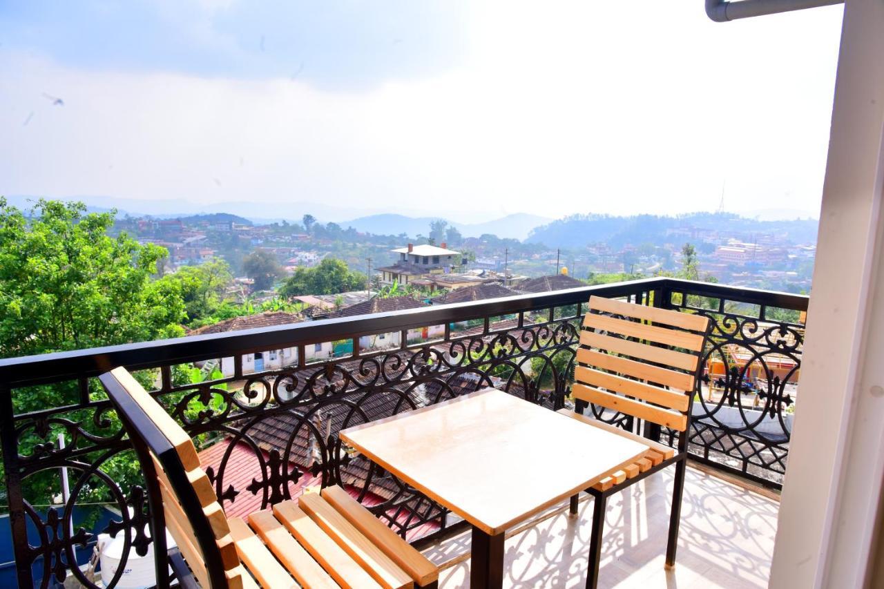 Hotel Coorg Palace Madikeri Eksteriør billede